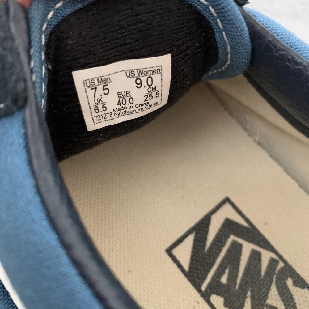 Vans Old Skool Skate Shoe - Picture 10 of 10